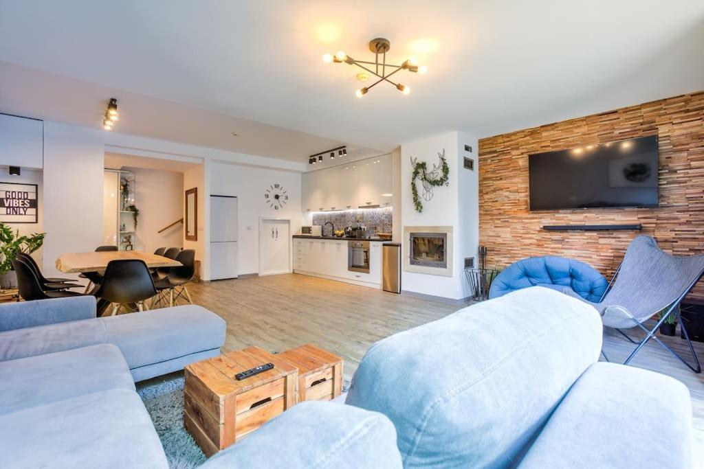 Splendor 3 Bedroom Flat In Silver Mountain Brassópojána Kültér fotó